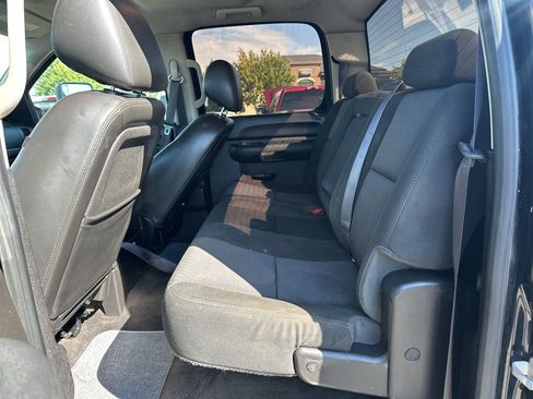 Used 2012 GMC Sierra 2500 SLE w/ SLE Preferred Package AWD/4WD image 18