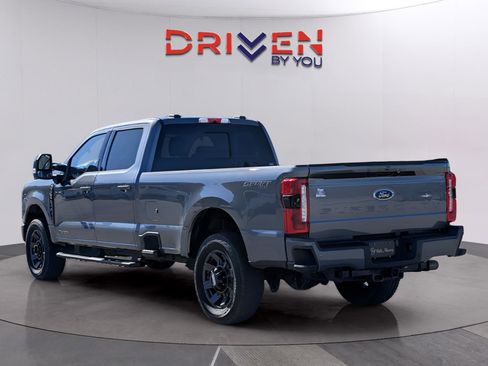 Used 2024 Ford F350 Lariat w/ Lariat Ultimate Package image 3