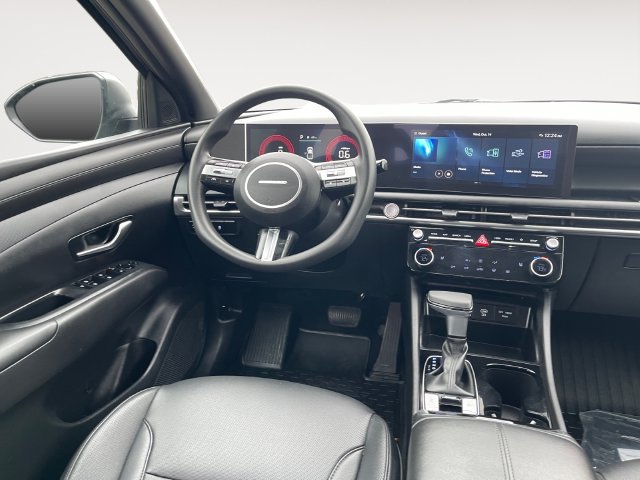 Used 2025 Hyundai Santa Cruz SEL AWD/4WD image 11