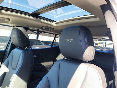 New 2026 Buick Encore GX Sport Touring image 16
