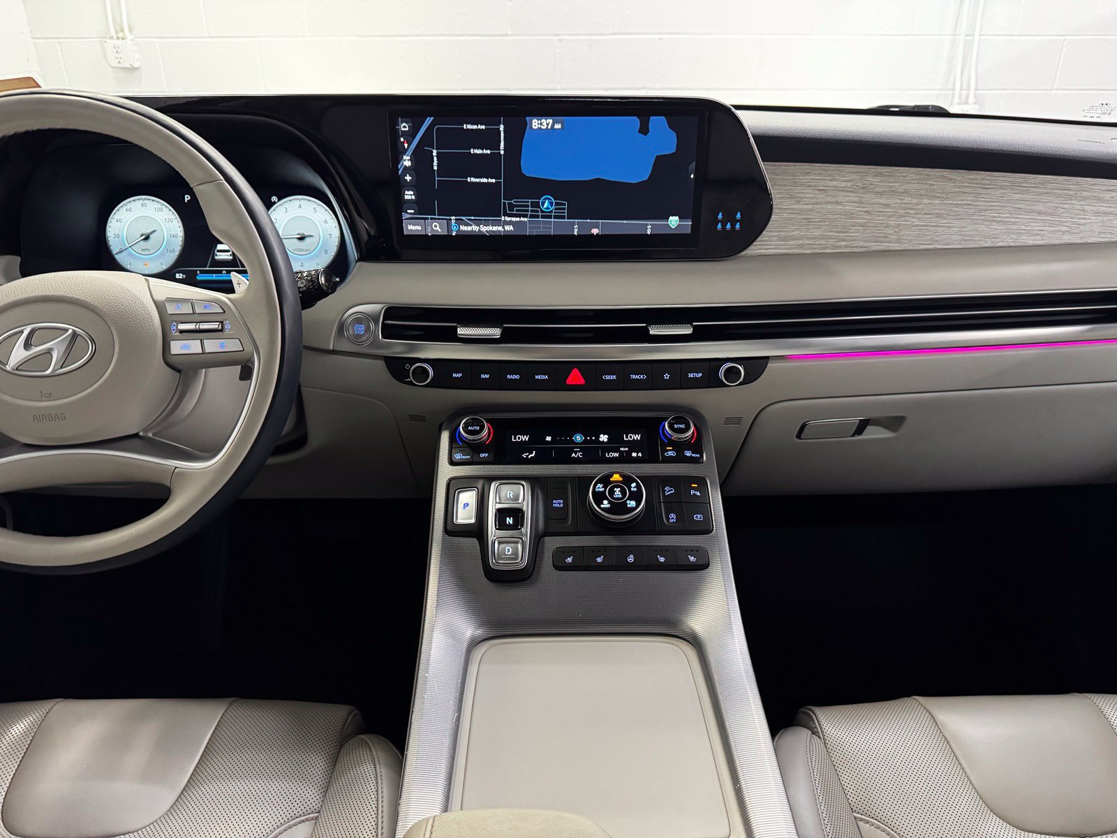 Used 2024 Hyundai Palisade Calligraphy AWD/4WD image 18