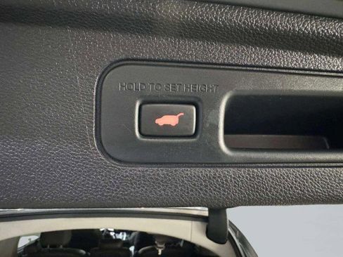 Used 2023 Honda Odyssey Touring image 88