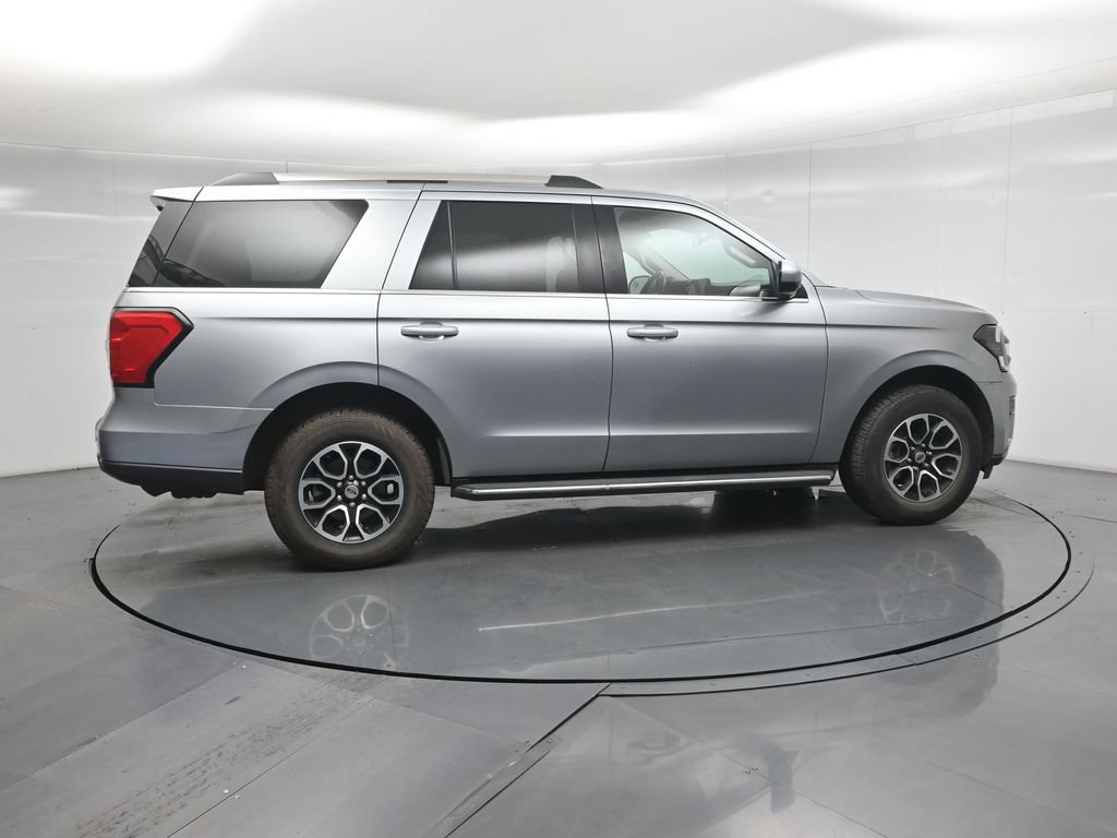 Used 2023 Ford Expedition XLT RWD image 7