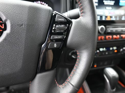 Used 2025 Nissan Frontier PRO-4X w/ Pro Convenience Package image 29