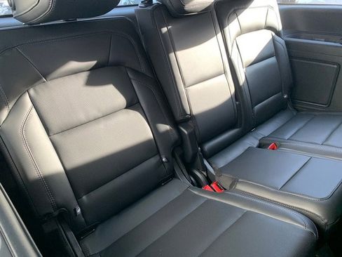 New 2026 Lincoln Navigator Premiere image 23