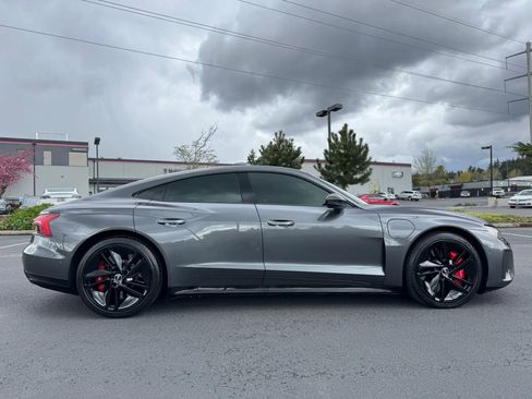 Used 2022 Audi RS e-tron GT w/ Year 1 Package image 8