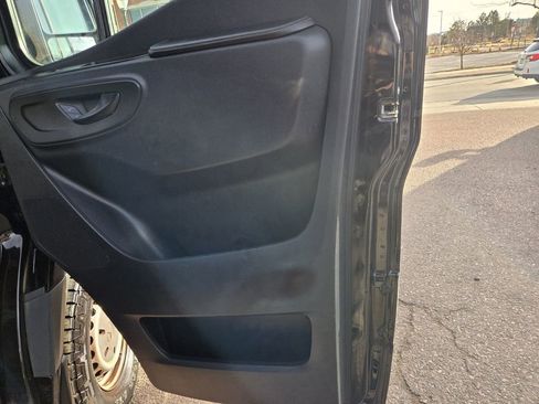 Used 2019 Mercedes-Benz Sprinter 2500 image 22