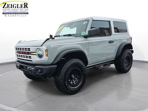 Used 2024 Ford Bronco Heritage Edition image 1
