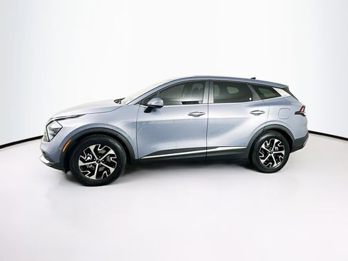 Used 2023 Kia Sportage EX image 4