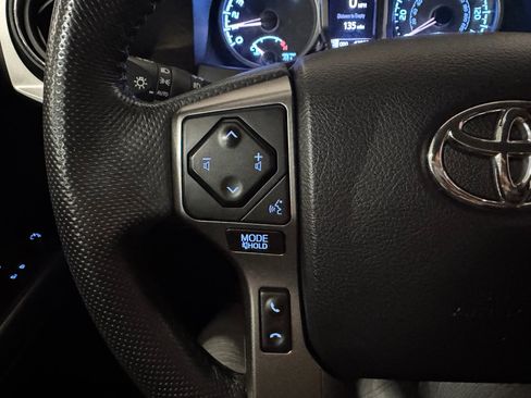 Used 2022 Toyota Tacoma SR5 image 21