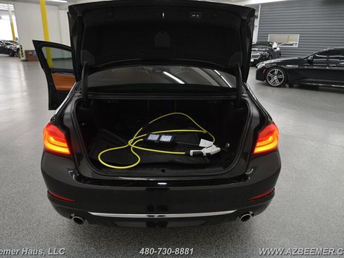 Used 2018 BMW 530e image 44