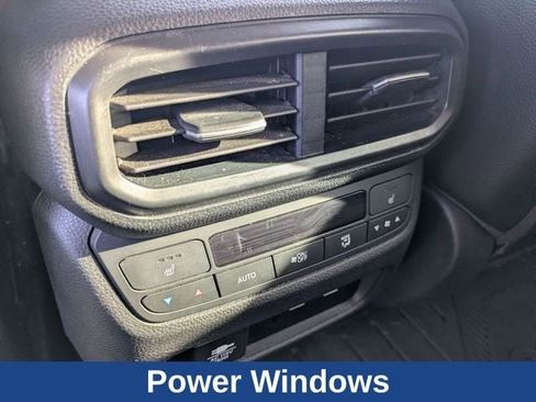 Used 2023 Honda Pilot Elite image 18