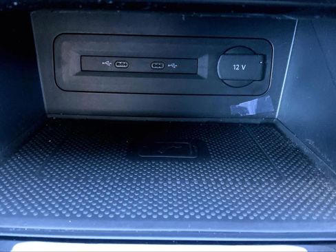 Used 2021 Volkswagen Atlas SEL Premium image 35