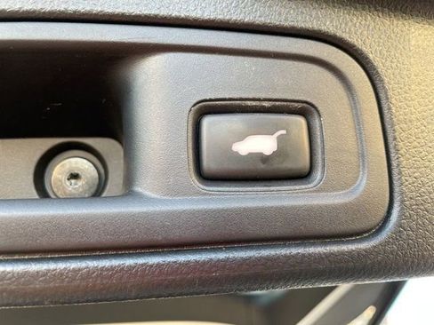 Used 2022 Honda Pilot TrailSport image 23