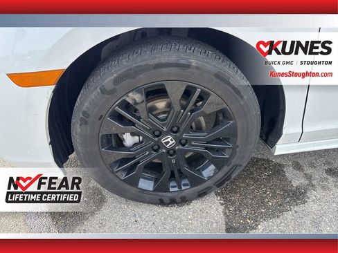 Used 2025 Honda Odyssey Sport-L image 16