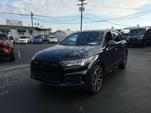 Used 2023 Audi Q7 3.0T Premium Plus w/ Premium Plus Package image 2