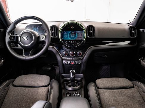 Used 2022 MINI Cooper Countryman S w/ Premium Package image 31