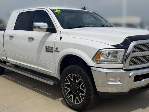 Used 2018 RAM 2500 Laramie AWD/4WD image 8