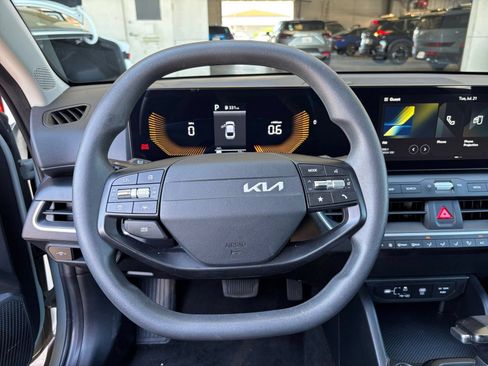 Used 2026 Kia K4 FWD image 28