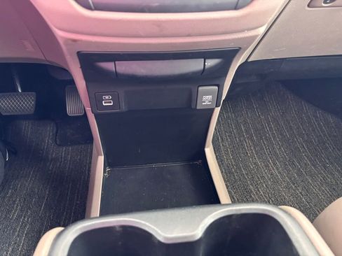 Used 2024 Honda Odyssey EX-L image 26