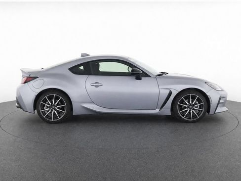 Used 2022 Toyota GR86 w/ ALL Weather Mat Package (TMS) RWD image 4