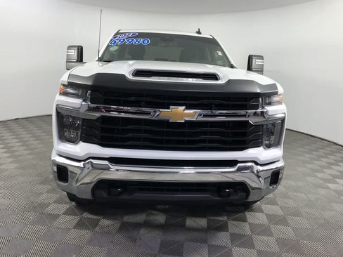 Used 2024 Chevrolet Silverado 2500 LT AWD/4WD image 6