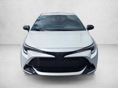 Used 2023 Toyota Corolla SE FWD image 2