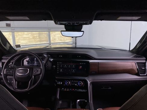 Used 2025 GMC Sierra 2500 Denali Ultimate w/ Max Trailering Package image 13