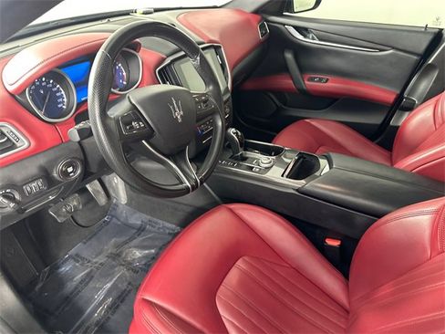 Used 2018 Maserati Ghibli image 23