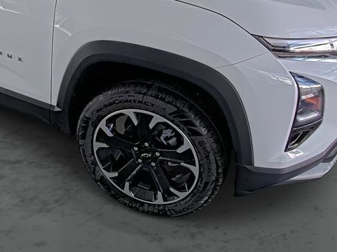 New 2026 Chevrolet Equinox LT w/ Safety and Technology Package image 16