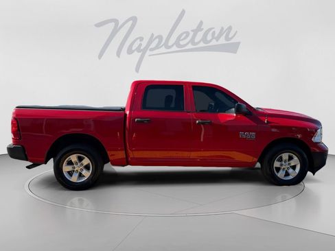 Used 2022 RAM 1500 Classic SLT RWD image 7