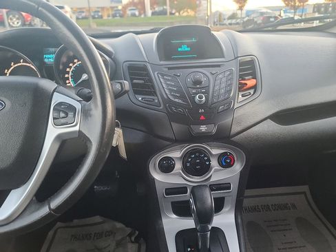Used 2015 Ford Fiesta SE image 16