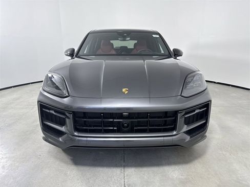 New 2026 Porsche Cayenne GTS image 10