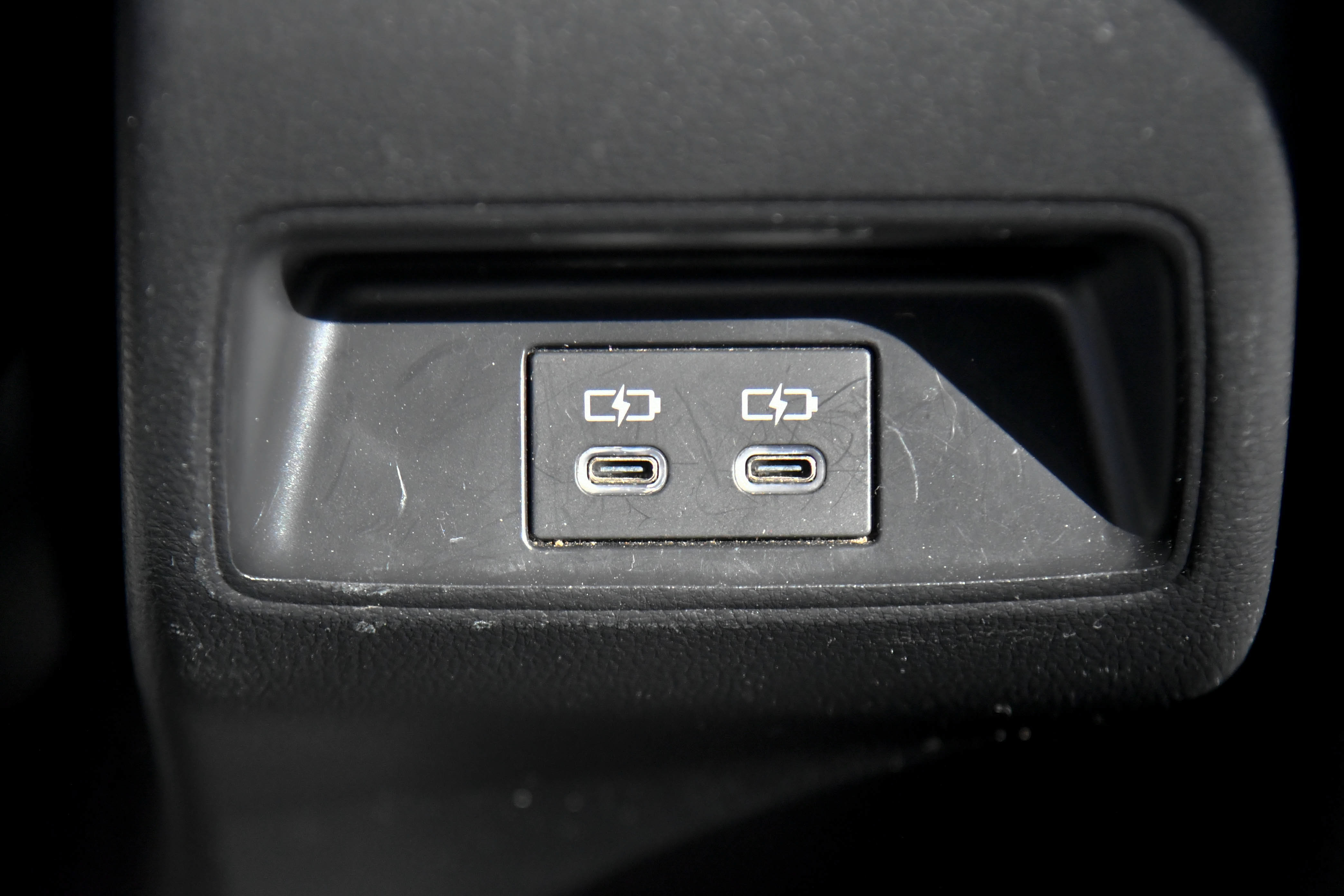 Used 2025 Toyota Corolla LE FWD image 35