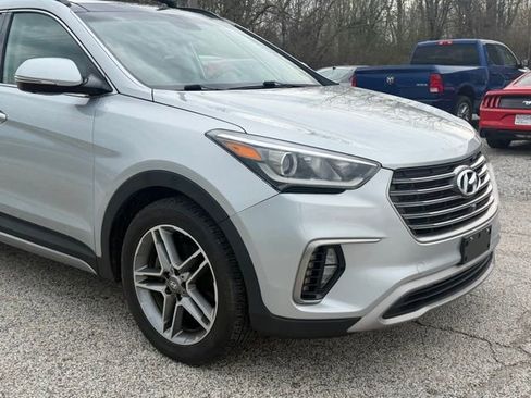 Used 2018 Hyundai Santa Fe Limited image 2