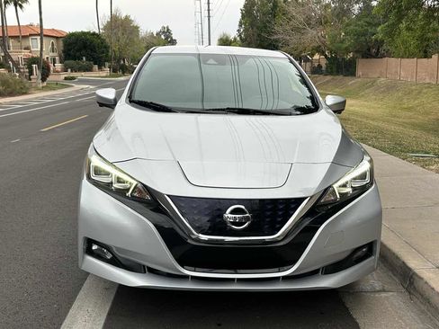 Used 2021 Nissan Leaf SV w/ SV Technology Package image 2