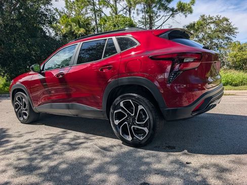 Used 2025 Chevrolet Trax RS w/ Driver Confidence Package FWD image 6