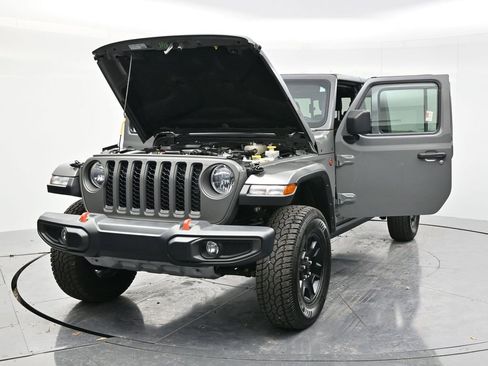 Used 2021 Jeep Gladiator Mojave w/ Auxiliary Switch Group image 55