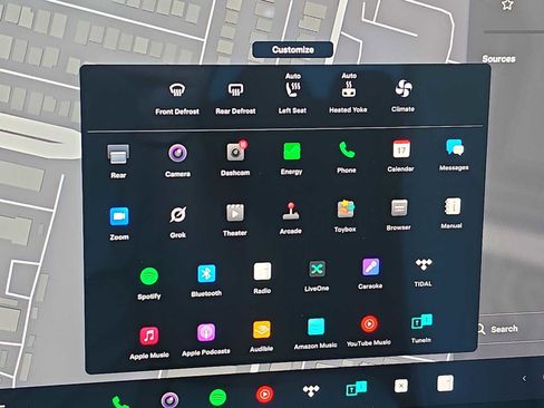 Used 2024 Tesla Model X image 29