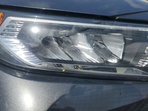 Used 2021 Toyota RAV4 XLE image 2