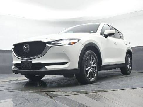 Used 2021 MAZDA CX-5 Signature image 26