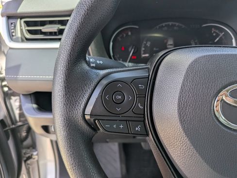 Used 2025 Toyota RAV4 LE FWD image 30