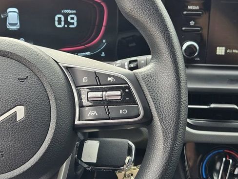 Certified 2026 Kia Seltos LX FWD image 28