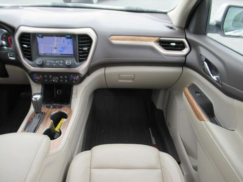 Used 2019 GMC Acadia Denali w/ Technology Package image 14