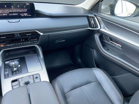 Used 2024 MAZDA CX-90 3.3 Turbo w/ Preferred Plus image 29