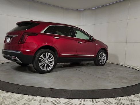 Used 2024 Cadillac XT5 Premium Luxury w/ Technology Package AWD/4WD image 6