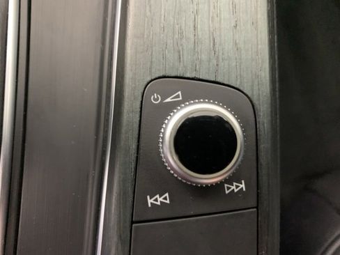 Used 2018 Audi A4 2.0T Premium Plus w/ Premium Plus Package image 29