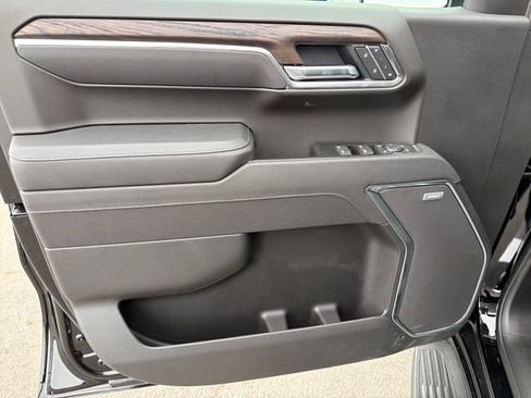New 2026 GMC Sierra 1500 SLT w/ SLT Premium Plus Package AWD/4WD image 16