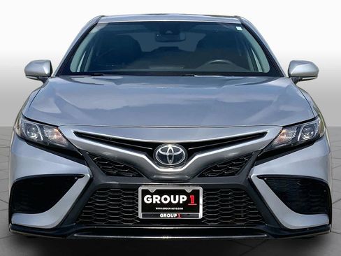 Used 2023 Toyota Camry SE FWD image 4