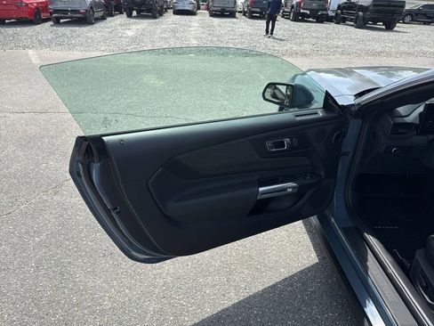 Used 2024 Ford Mustang Coupe RWD image 23